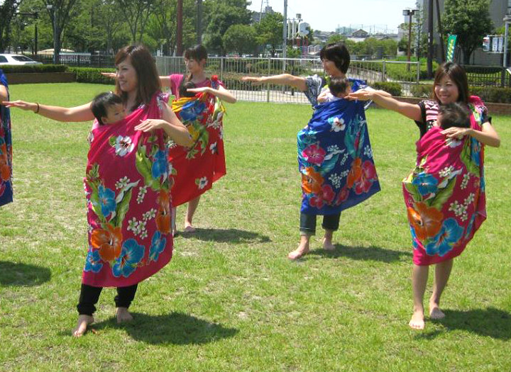 名古屋のフラダンス教室 ナ・プア・ハリア アロハ 人気の親子フラ
